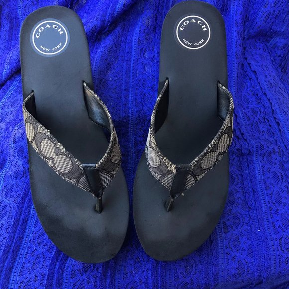 SOLD Coach Jen Platform Sandals/ Flip Flop- Smoke Coal- Size 9- Coach Logo - Picture 4 of 10